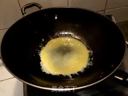 Make Homemade egg skin step 3