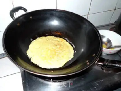 Make Homemade egg skin step 4