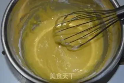 Make Onion pine rolls step 3