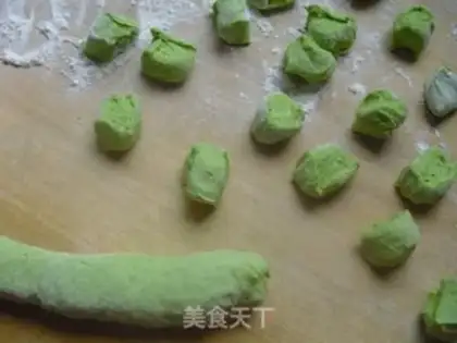 Make The meat dumplings step 5