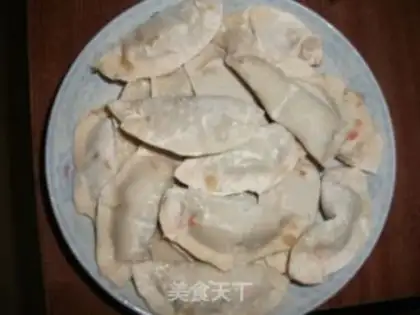 Make Three shrimp dumplings step 3