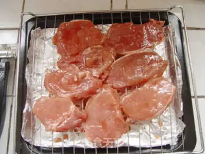 Make Honey sauce and roast meat step 8