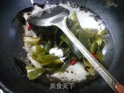 Make Spicy sea tie step 7
