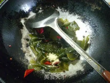 Make Spicy sea tie step 9