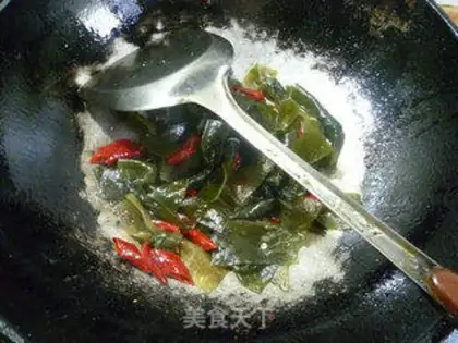 Make Spicy sea tie step 10