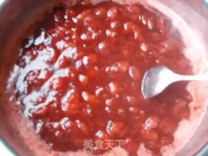 Make Homemade strawberry sauce step 5
