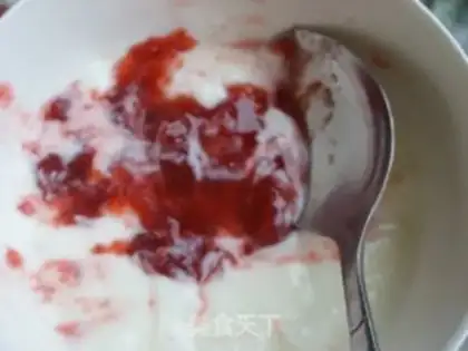 Make Homemade strawberry sauce step 9