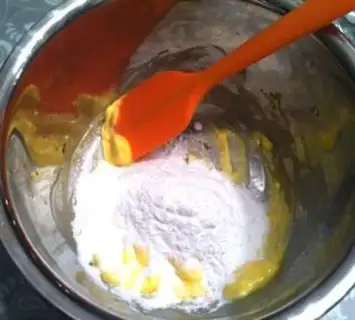 Make Gold coconut ball step 3