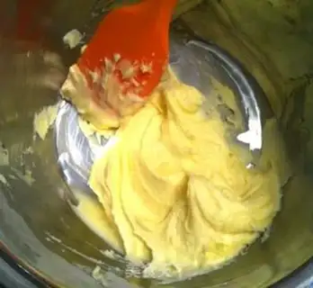 Make Gold coconut ball step 4