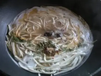 Make Spicy beef noodles step 3
