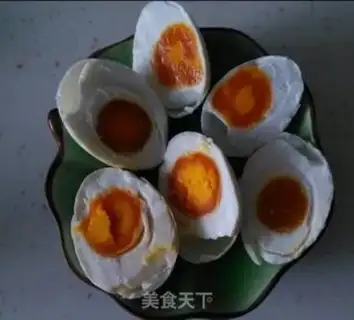 Make Salted eggs of hearts step 4
