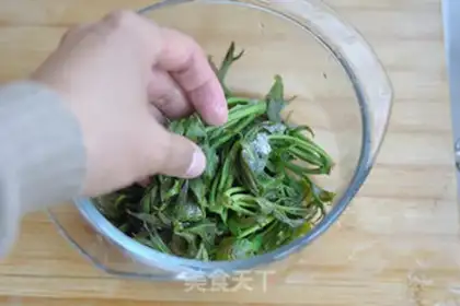 Make The sprouts and tofu step 1