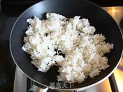 Make Gold buns of egg and rice step 2
