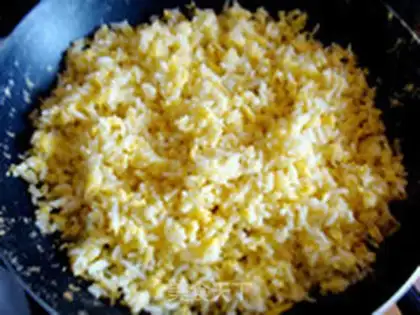 Make Gold buns of egg and rice step 5