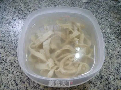 Make Spicy noodles step 2
