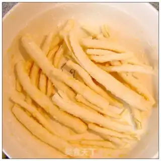 Make Seafood mushroom sesame sticks step 3