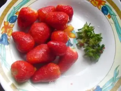Make Sugar Strawberry step 2