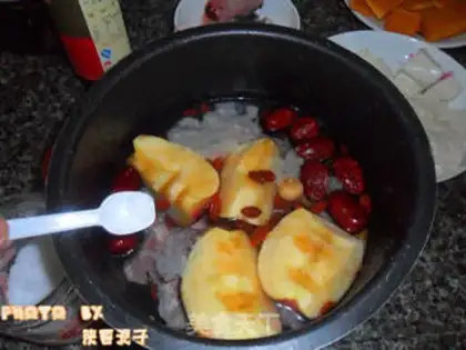 Make Pork soup with figs step 6