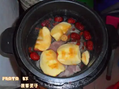 Make Pork soup with figs step 7