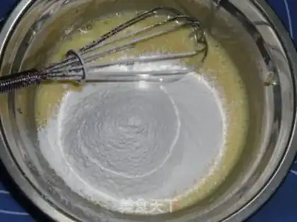 Make Strawberry cream cake step 2