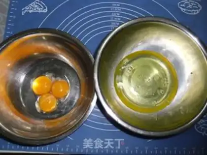 Make caterpillar cake roll step 0