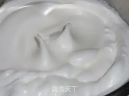 Make caterpillar cake roll step 5