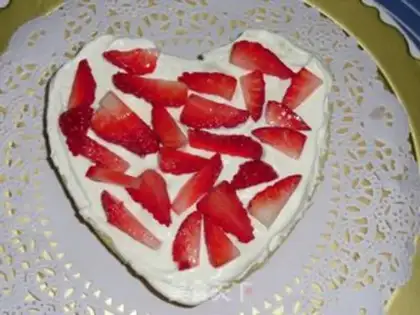 Make Strawberry cream cake step 12