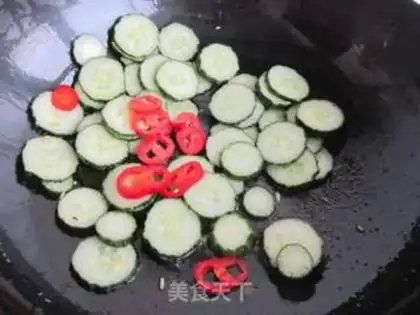 Make cucumber chops step 5