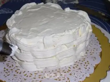 Make Strawberry cream cake step 15