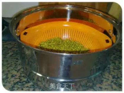 Make Green bean sprouts step 1