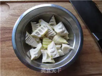 Make caterpillar cake roll step 16