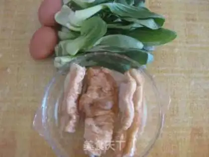 Make Eggs and greens step 0