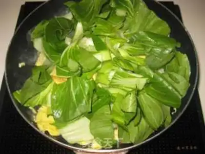 Make Eggs and greens step 5