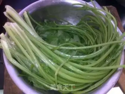 Make Celery pork buns step 2
