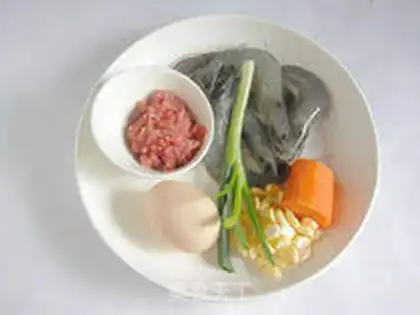 Make Corn shrimp rolls step 0