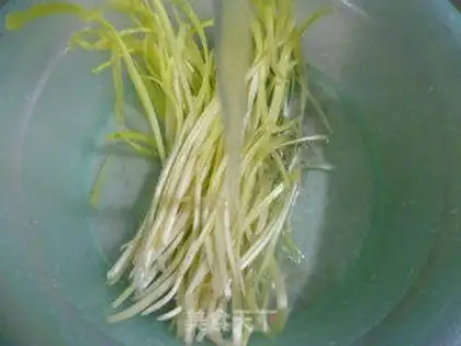 Make Cream sprouts and red sausages step 2