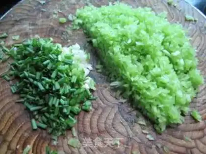 Make Onion slag pot sticker step 0