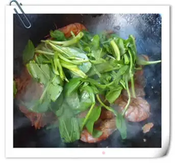 Make Dried shrimp noodles step 7