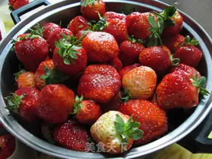 Make Strawberry jam step 0