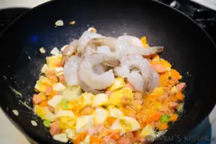 Make Shrimp rice step 2