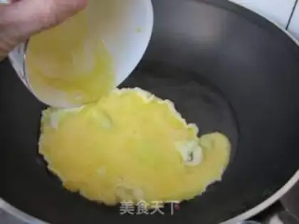 Make Soy fried eggs step 3