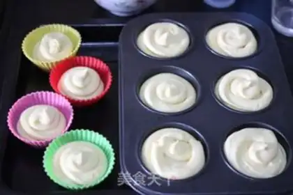Make Pineapple flip cake step 8