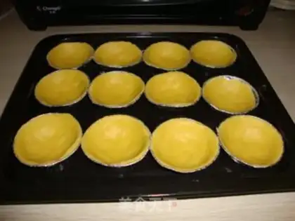 Make Tasty egg tarts step 10