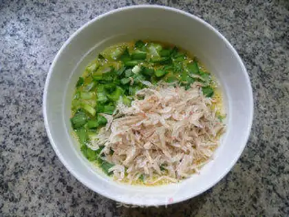 Make Shrimp skin fried eggs step 3