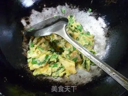 Make Shrimp skin fried eggs step 6