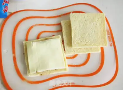 Make Ham cheese sandwich step 3