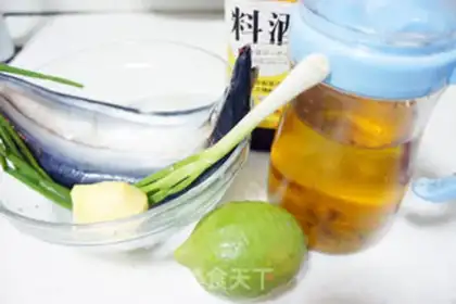 Make Lemon-sharp swordfish step 0