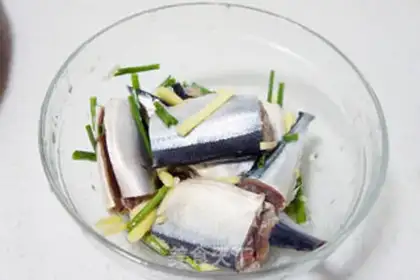 Make Lemon-sharp swordfish step 1