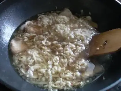 Make Pots of sour sauce step 7