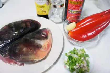 Make Scratch the fish head step 0